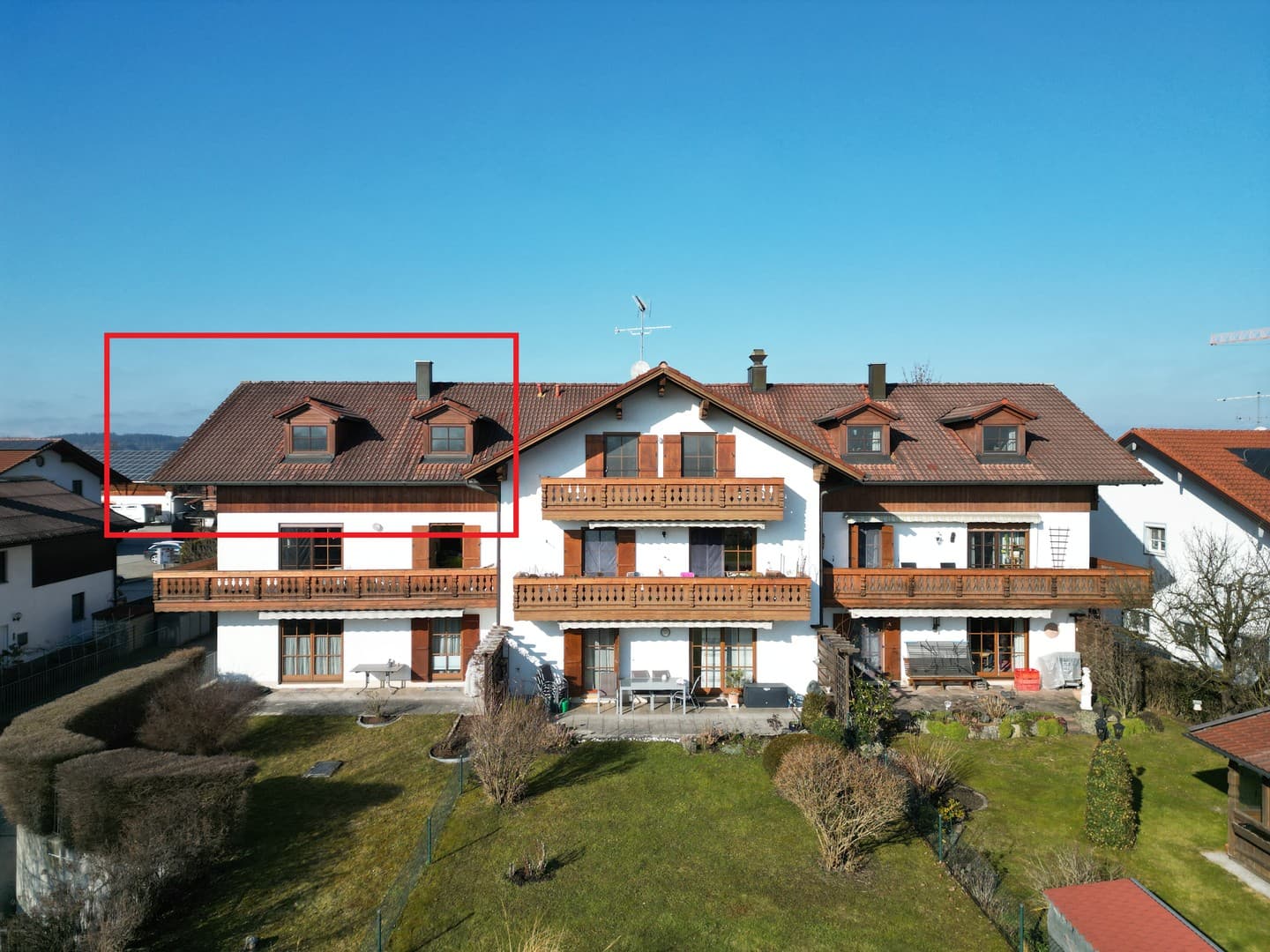 Provisionsfrei - 3 Zi. DG-Wohnung inkl. TG mit Wendelsteinblick - FREI