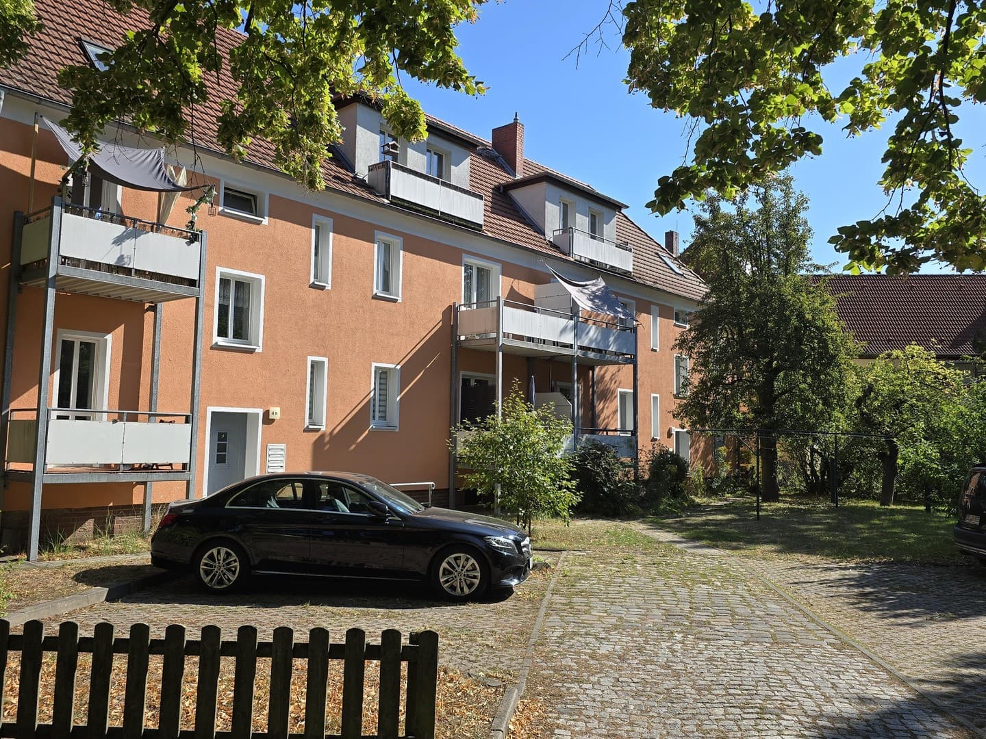 Mehrfamilienhaus mit 10 WE im Villenviertel von Stendal