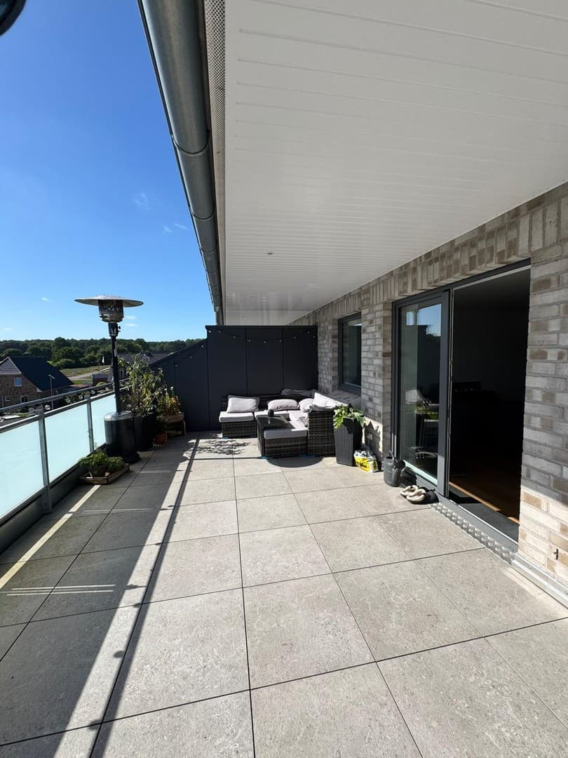 Neubau+3-Zi. Penthousewhg. in Lütjensee +große Dachterrasse+Stellplatz+Fahrstuhl+barrierearm+EBK