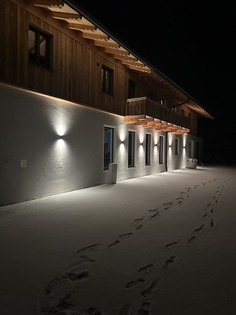 Wunderschöne Wohnung mit Balkon und Bergblick