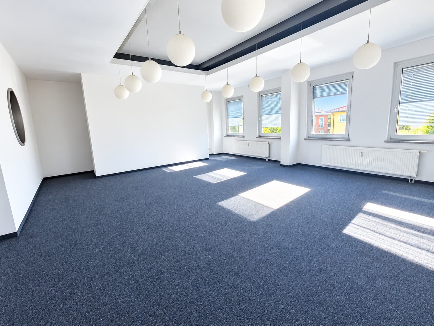 22-250m² Büroräume in beliebtem Gewerbegebiet in Hoppegarten