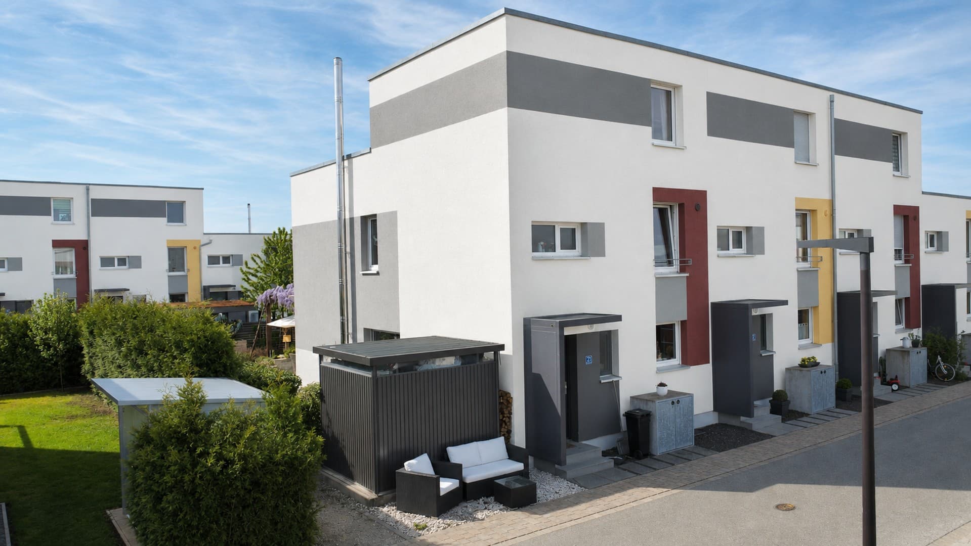 Modernes Reiheneckhaus in familienfreundlicher Wohnlage in Poing