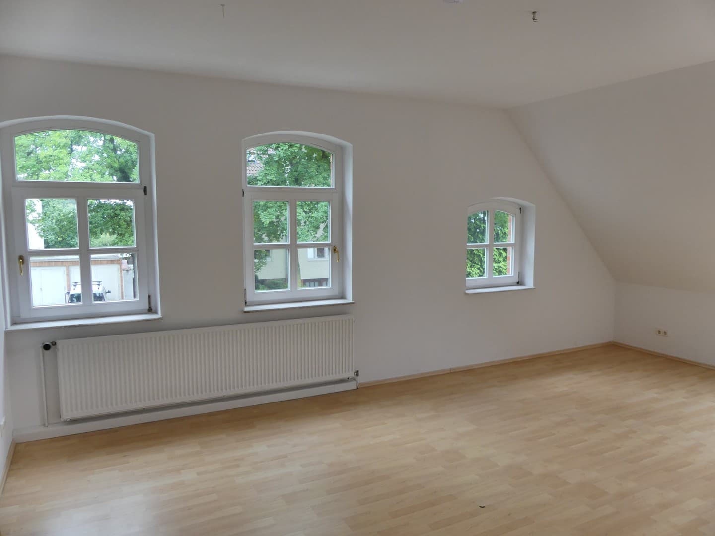 4 Zi. Whg in Bothfeld, inkl. Einbauküche, frei ab sofort