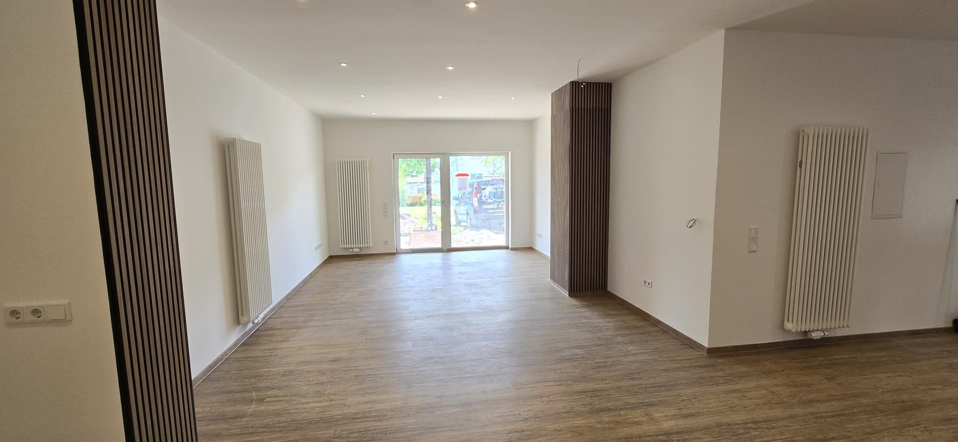Schöne 2,5 Zimmer Wohnung mit Terrasse & Garten / Rollstuhlgerecht