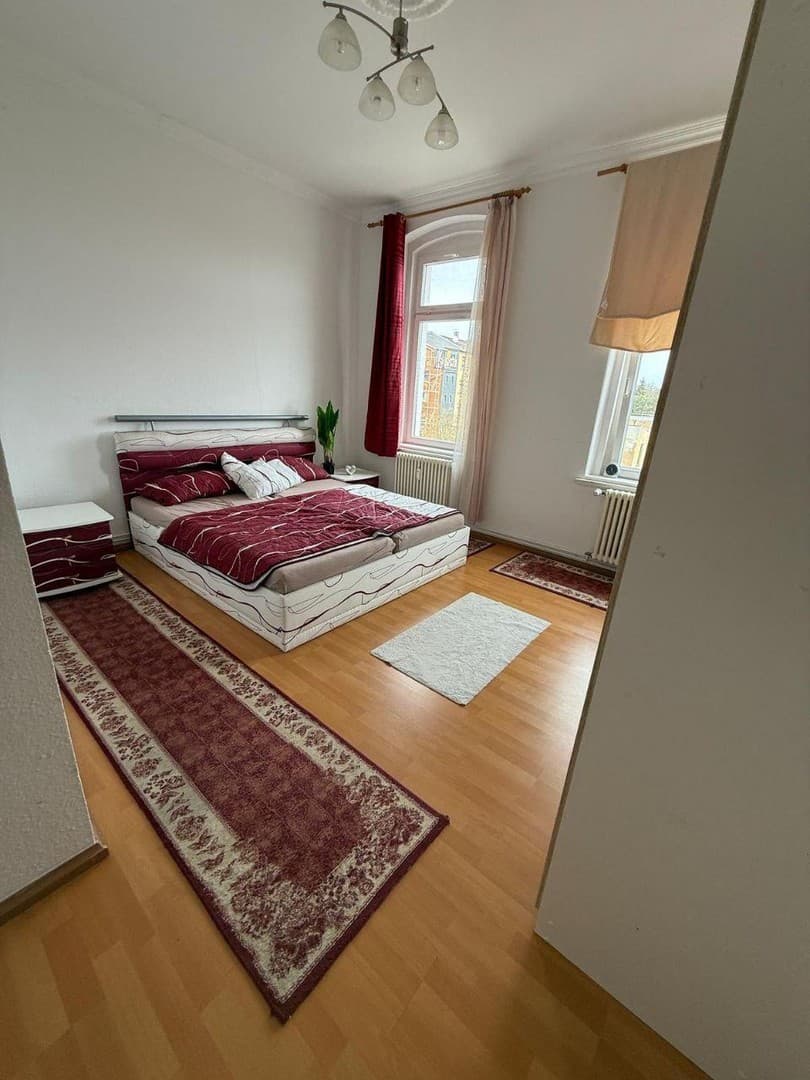 4 Zi. Wohnung mit Balkon und Badewanne
