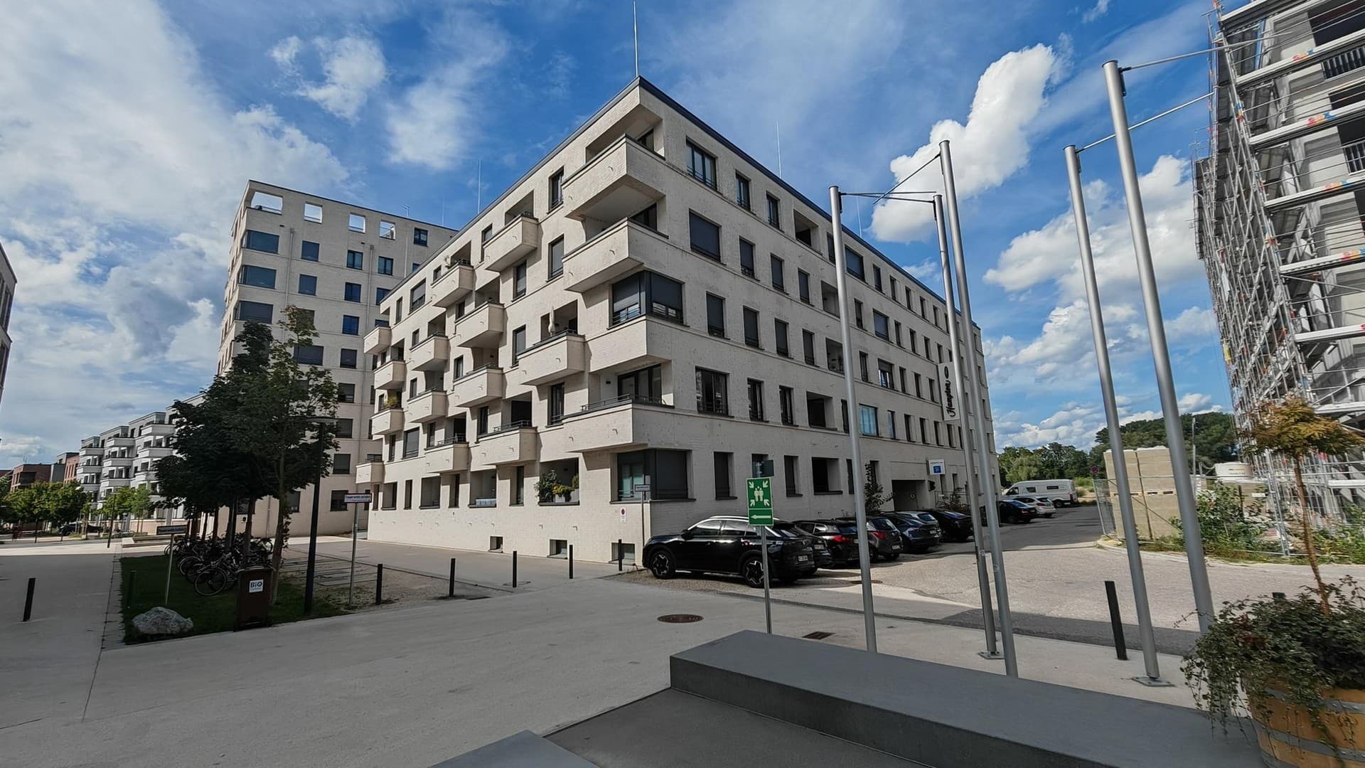 Modernes Wohnen mit der ganzen Familie 4 Zi. Whg - HC55