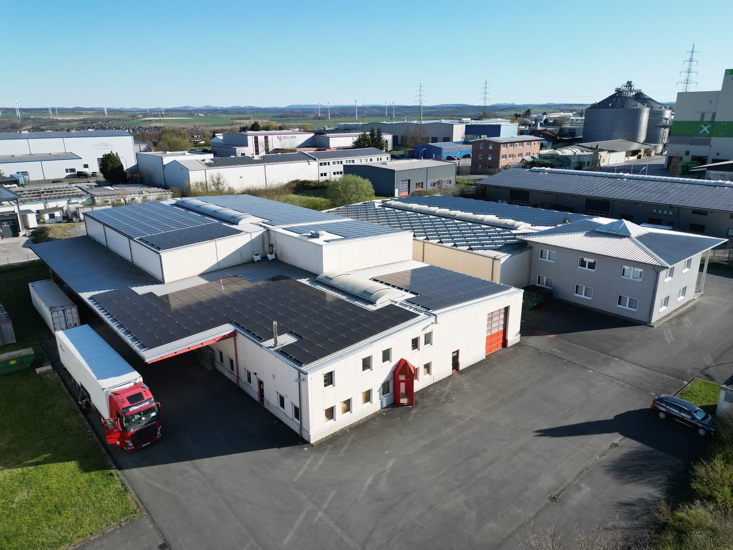 Lagerhalle/Gewerbehalle/Miethalle/Warmhalle/1100+300m²/Hallenkran 10t