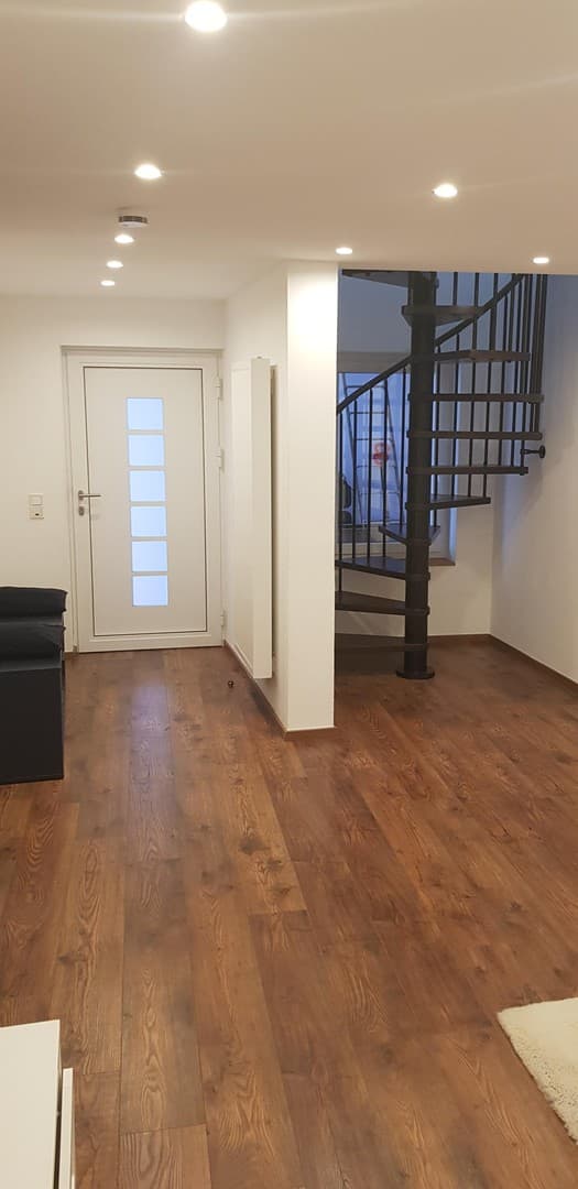Möblierte gemütliche 2,5 Zimmer-Wohnung