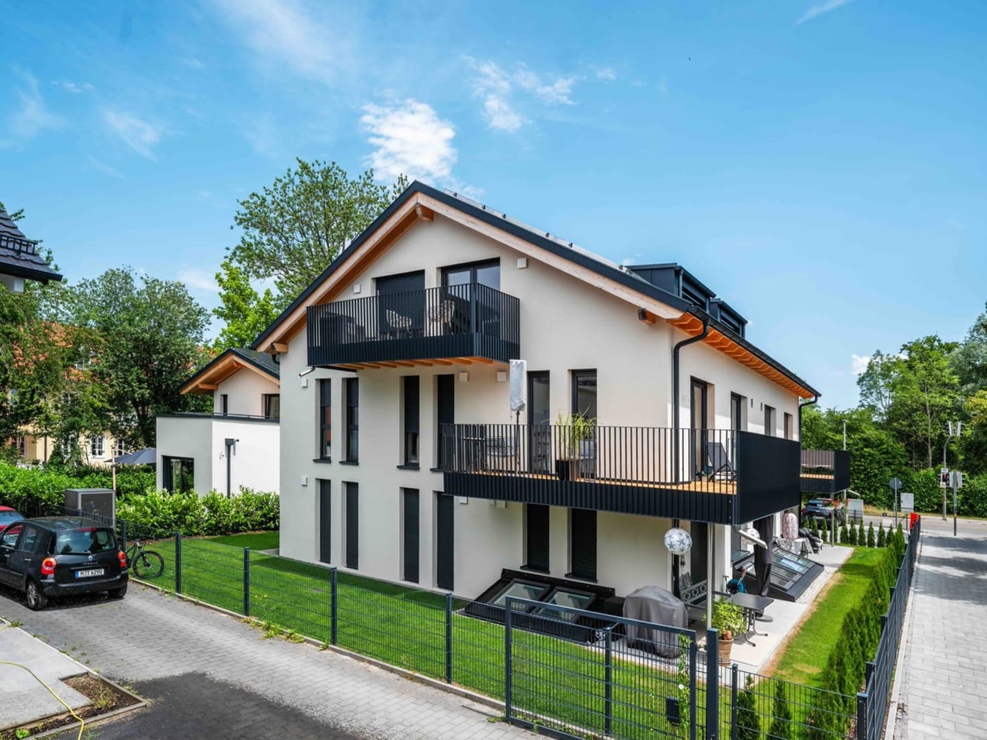 Großzügige 5-Zimmer-Neubauwohnung mit Garten – gehobene Ausstattung & beste München-Anbindung