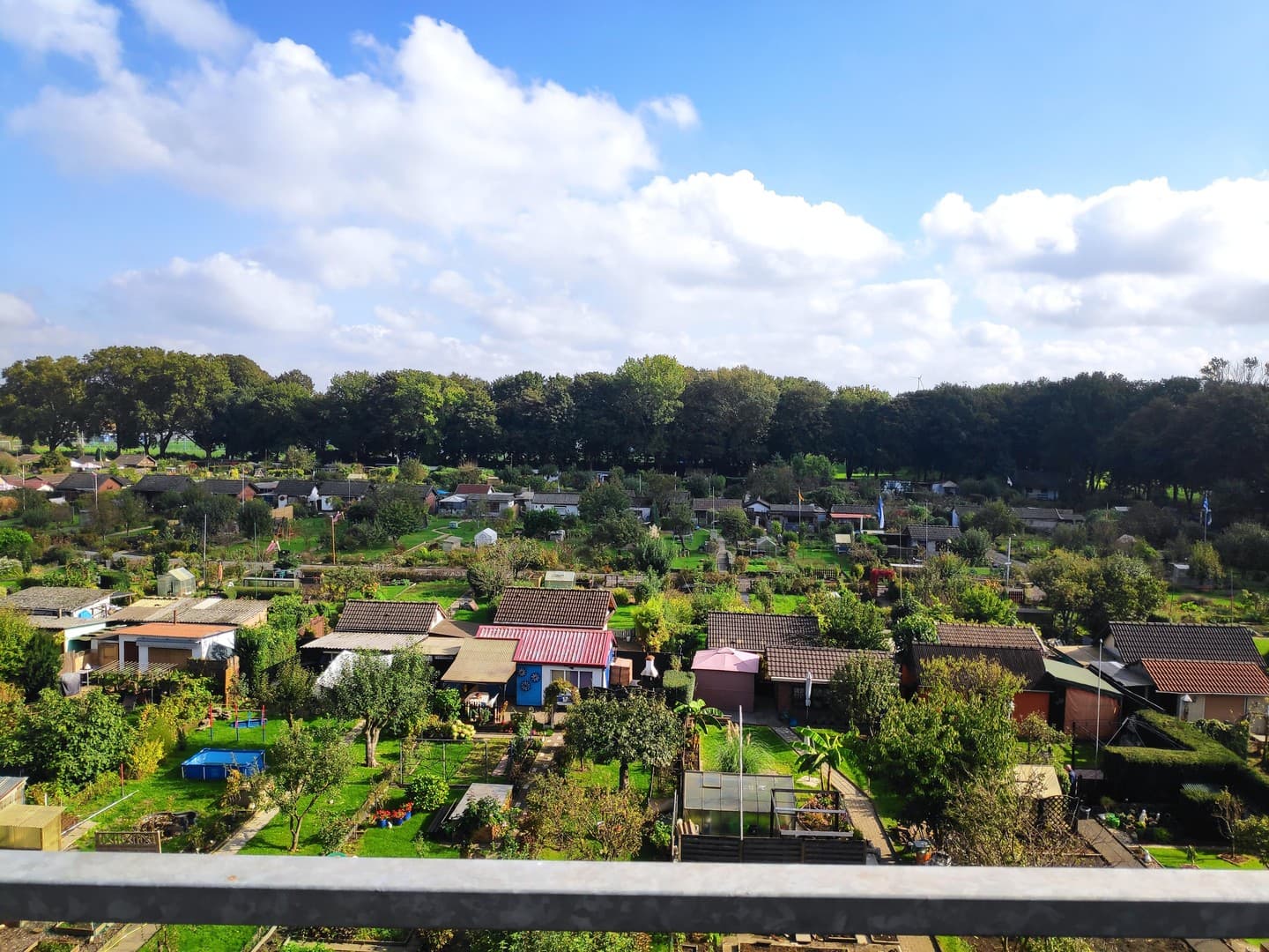 Helle 3-Zimmer-Wohnung mit Balkon und weitem Grünblick in Duisburg-Meiderich