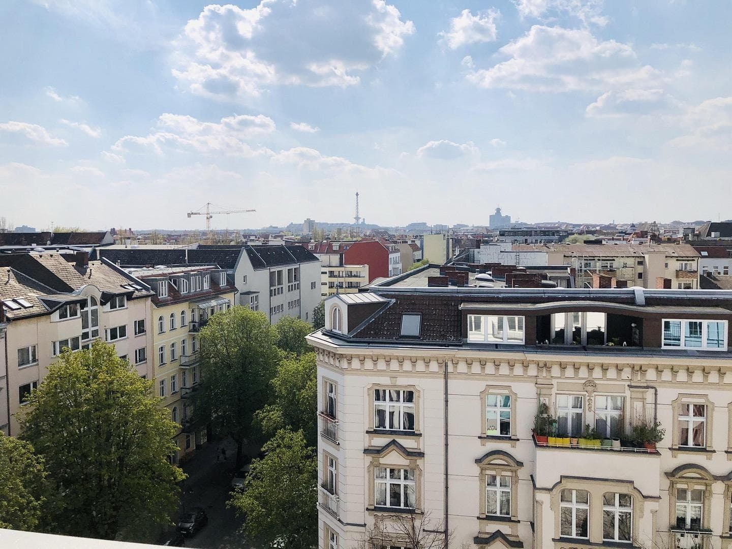Sonnige 1,5-Zimmer Wohnung mit Balkon in Charlottenburg - nähe Deutsche Oper