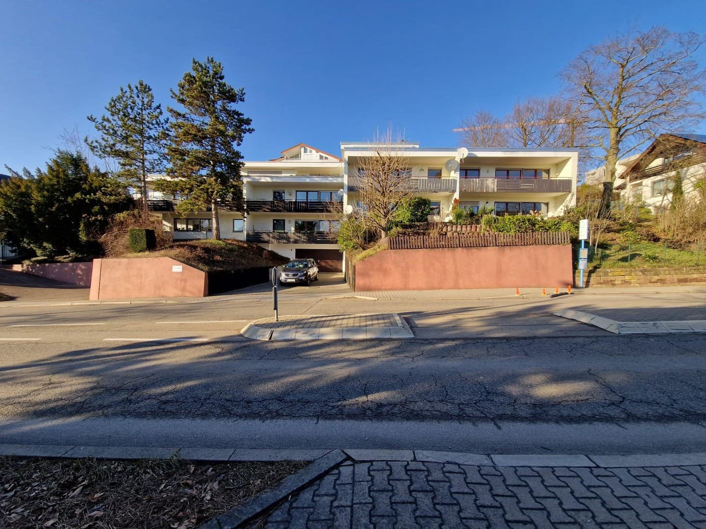 Attraktive 4,5-Zimmer Wohnung mit Garagenstellplatz und TOP Aussicht!
