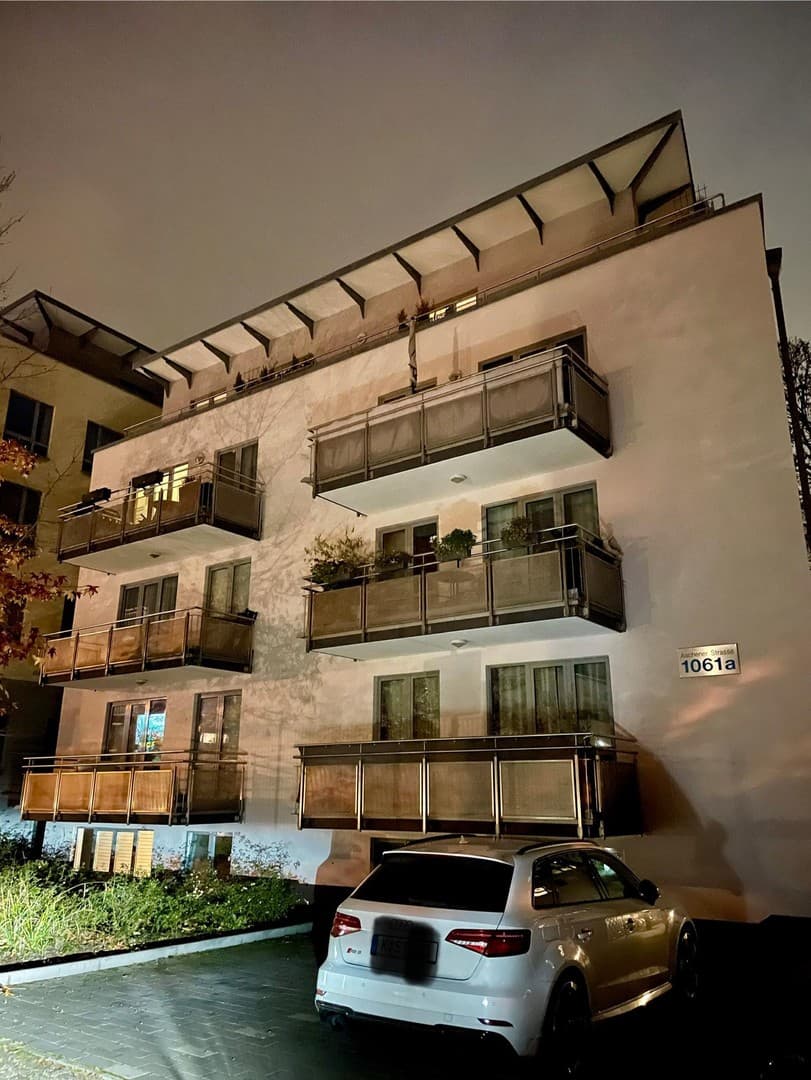 Penthouse mit EBK Und Dachterrasse im Grünen