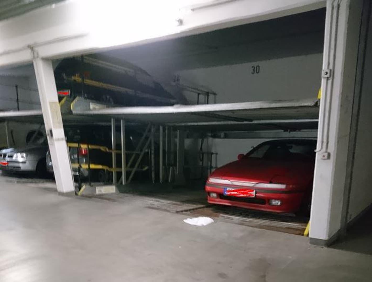 Stellplatz in Doppelparkeranlage zu vermieten