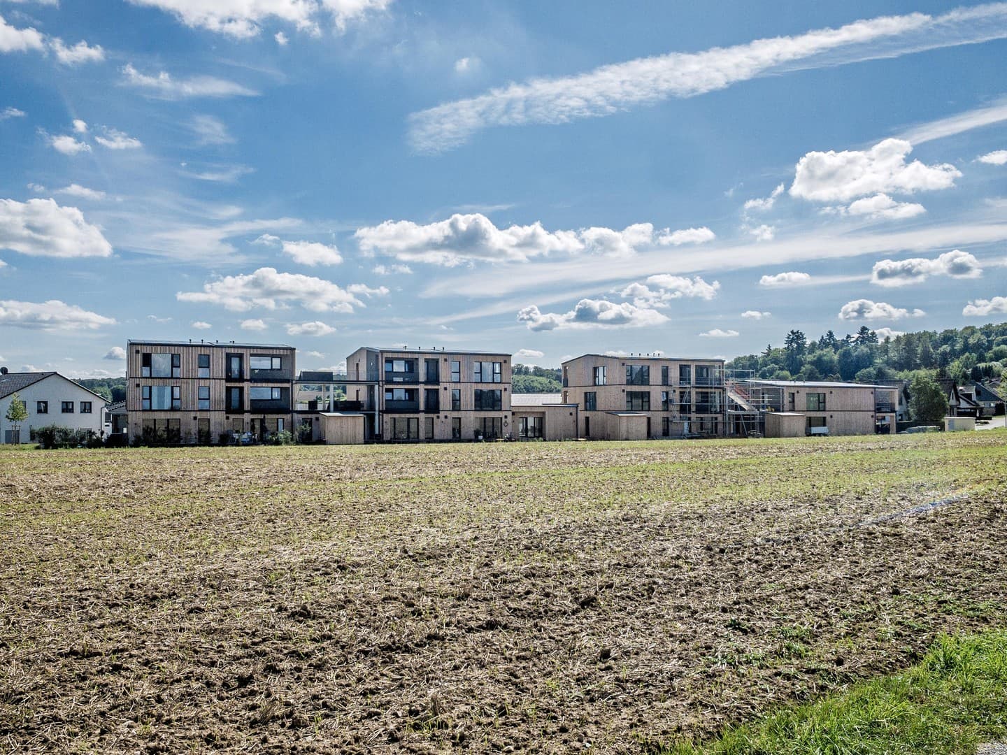 2-Zimmer-Wohnung mit Fernblick I eigener 4,5kw PV + 5kw Speicher I Besichtigung 11.10. um 11:00h