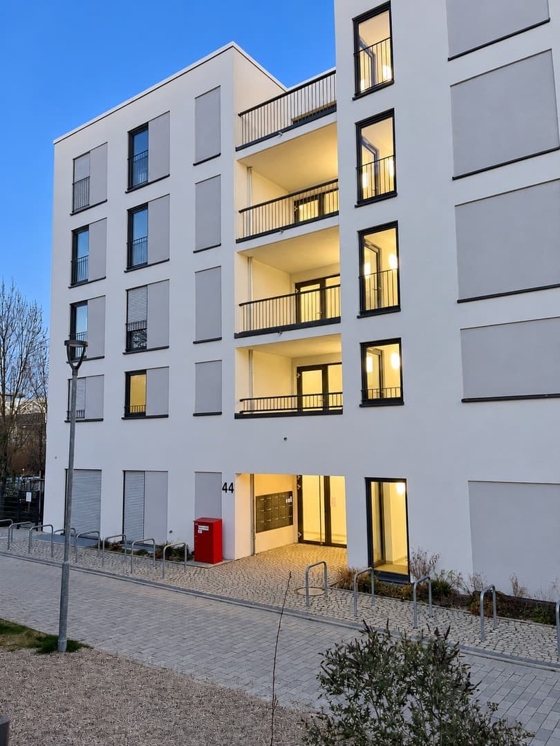 Exklusives Penthouse: 5 Zimmer, Dachterrasse & Dachgarten – Baujahr 2023, provisionsfrei