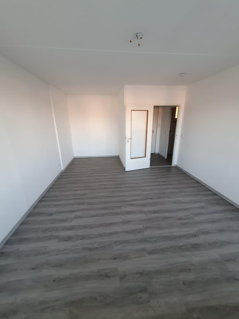Wunderschöne 1 ZW inkl. EBK und Balkon in Erlangen - Kriegenbrunn