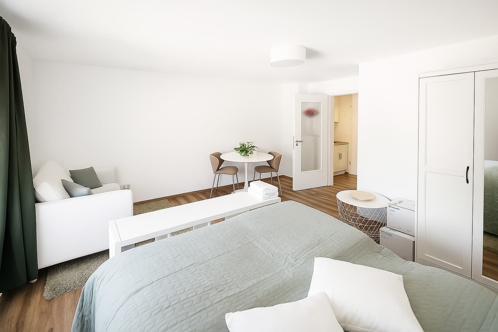 EOS urban living – Möblierte 1-Zimmerwohnung im Nordend