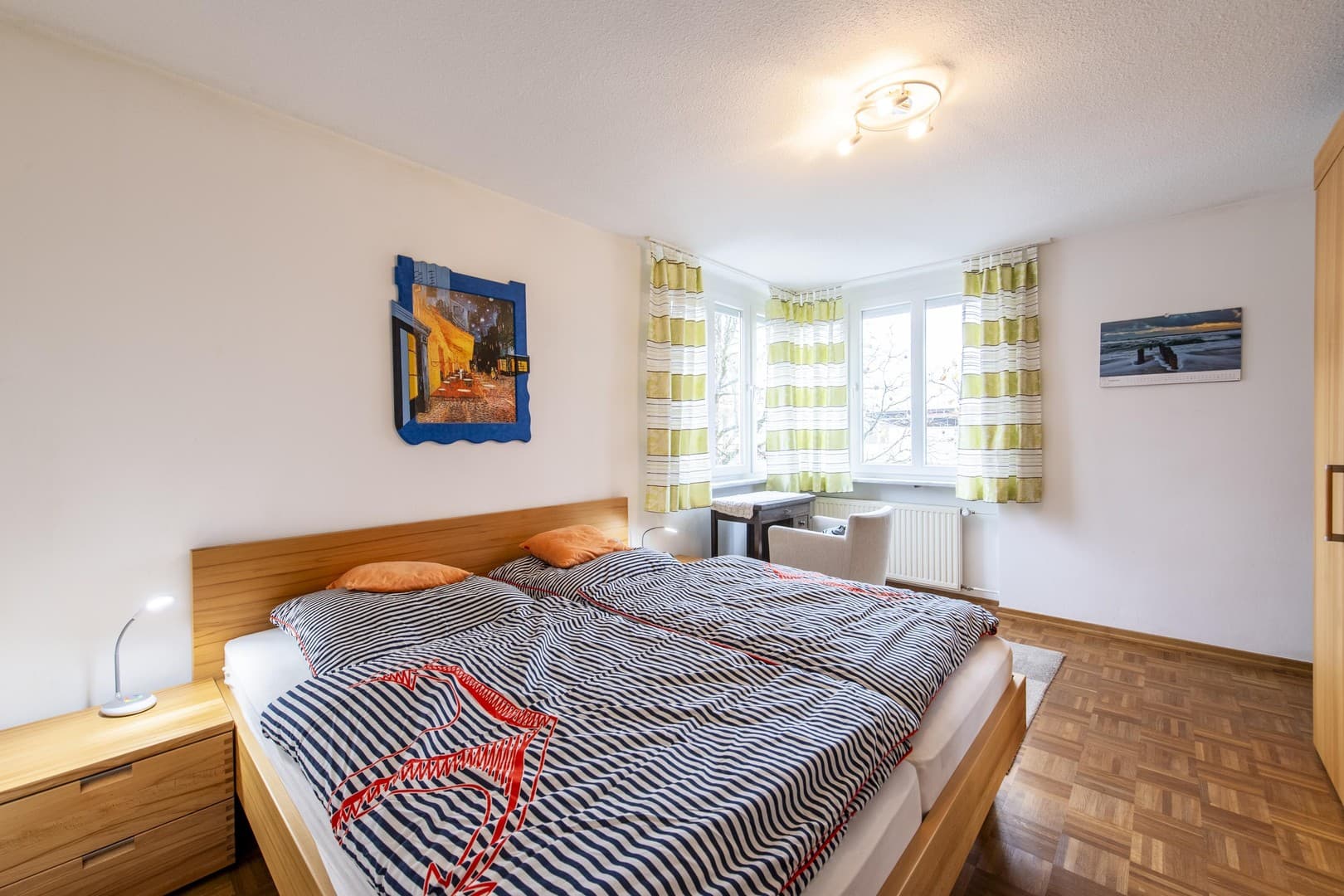 Schöne, helle 2-Zimmer-Wohnung inklusive Einbauküche sowie Tiefgarage und Balkon