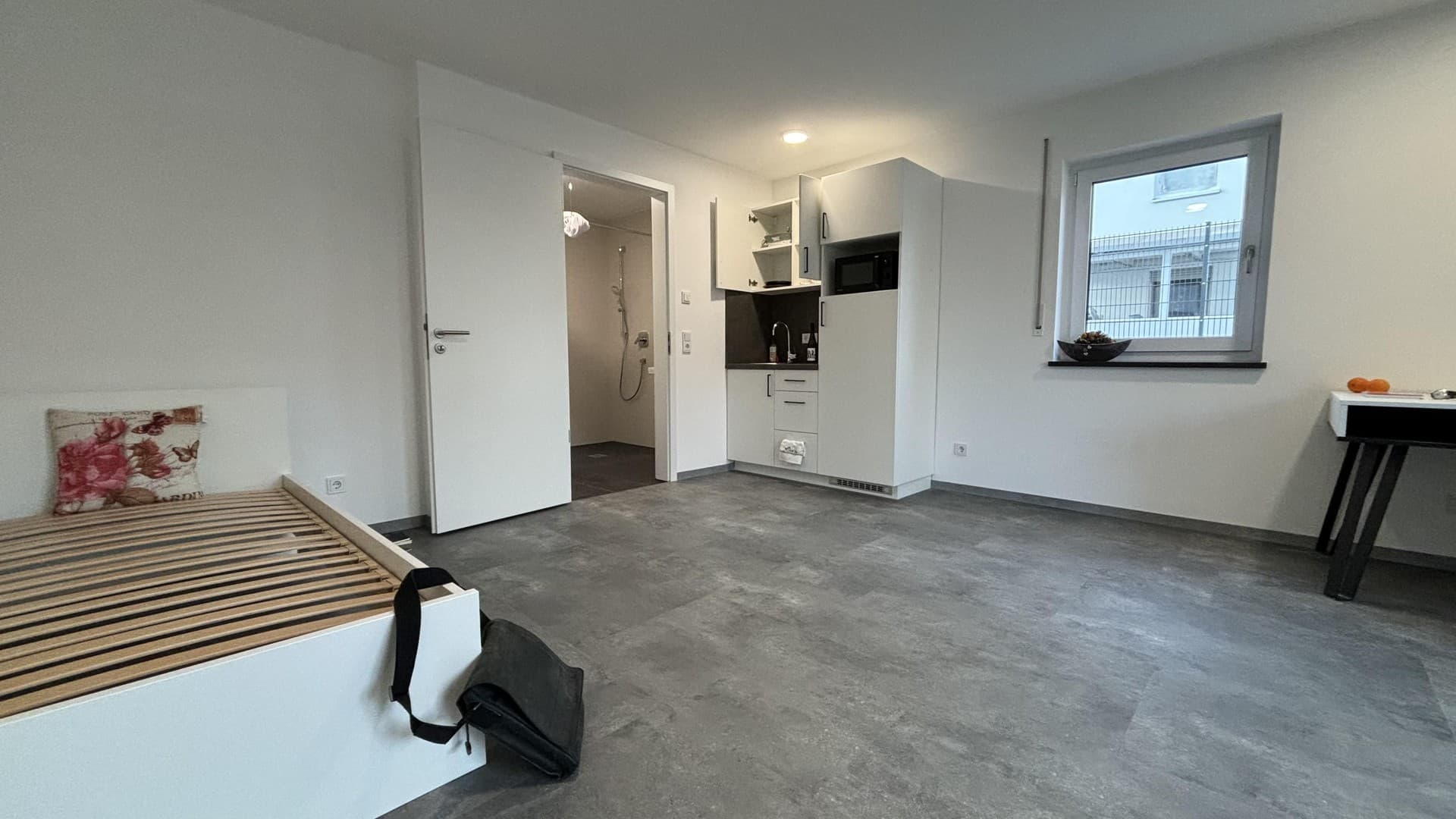 Studentenwohnung möbliert mit "All-In" Miete in Augsburg, Neubau
