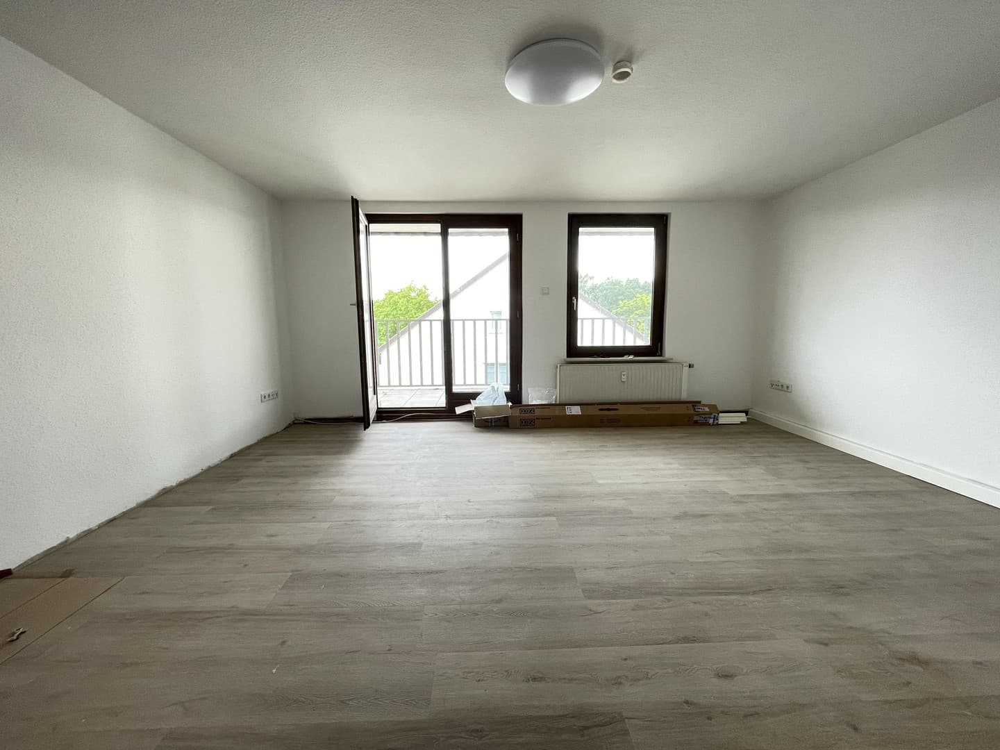 Penthouse - 1 Zimmer nahezu Erstbezug nach Kernsanierung (Neuwertig) inkl. E-Geräte