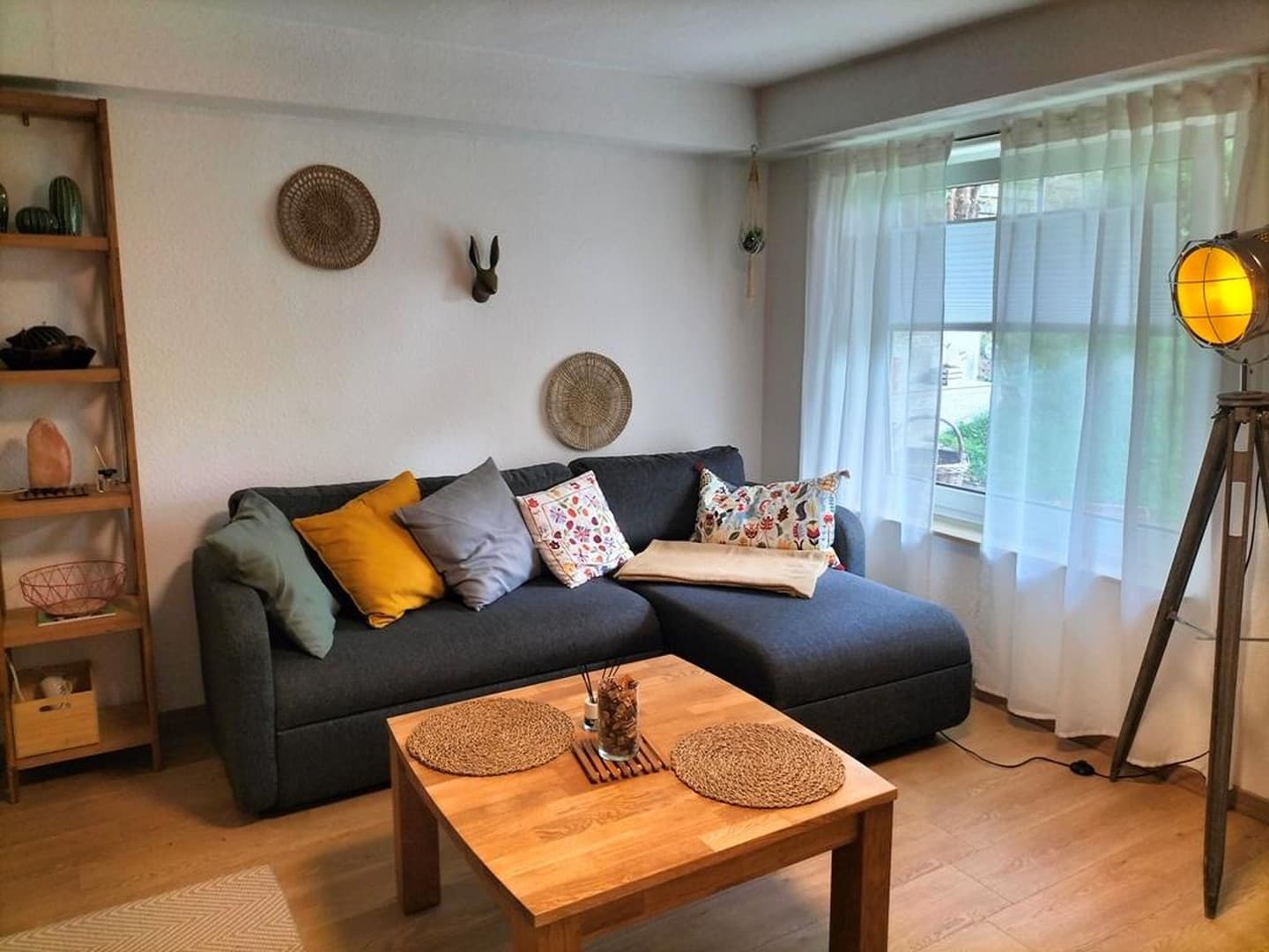Appartement 35 m², schön und ruhig, voll möbliert, komplettes Inventar! Nur Kleider mitbringen!