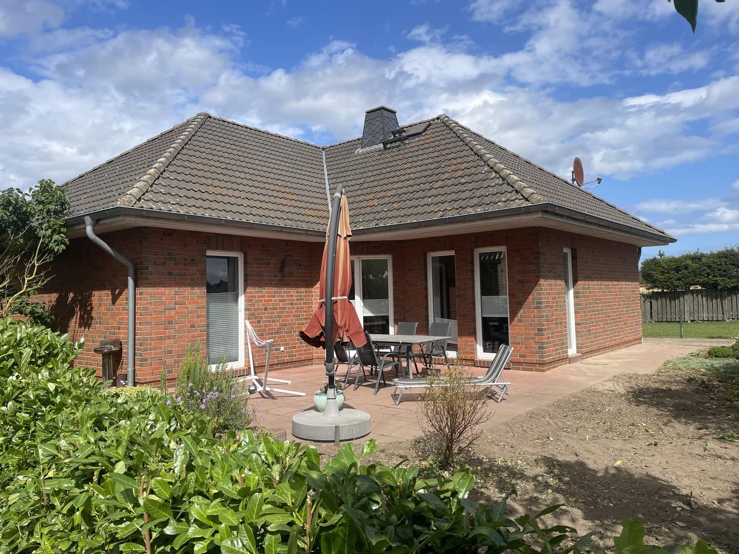 Schöner heller Winkelbungalow in Ostseenähe- Einziehen und Wohlfühlen