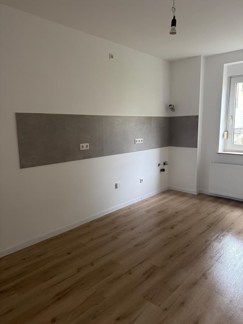 Neuwertige, stilvolle 2,5 -Zimmer-Wohnung nach Sanierung
