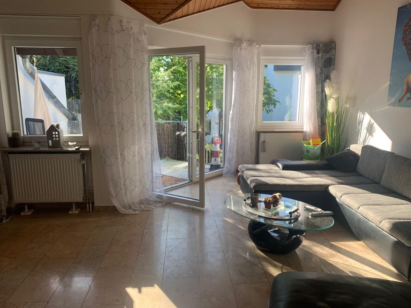 helle 5 Zimmer / großzügiges Haus in 63263 Neu-Isenburg " Einzugsfertig" Energie D 110