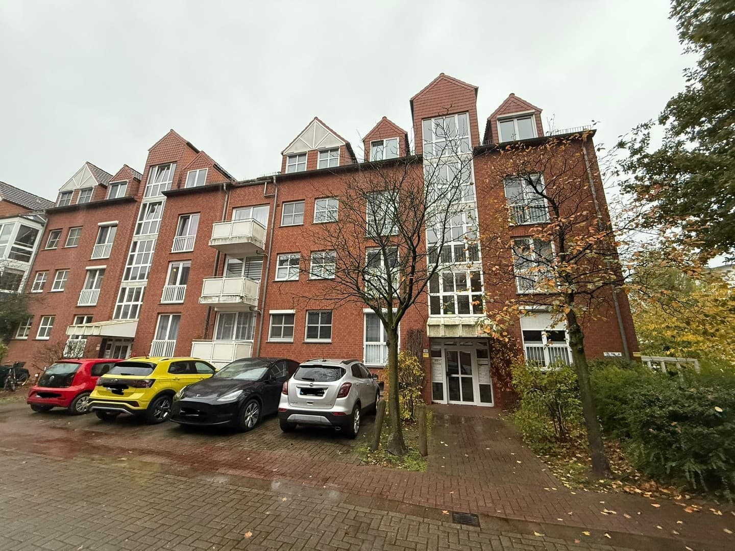 Moderne 2-Zimmer-Wohnung mit großer Terrasse, Stellplatz & Top-Lage in Bremen-Findorff