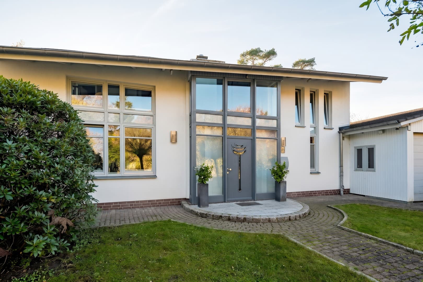 Architektenhaus auf Traumgrundstück in ruhiger Lage