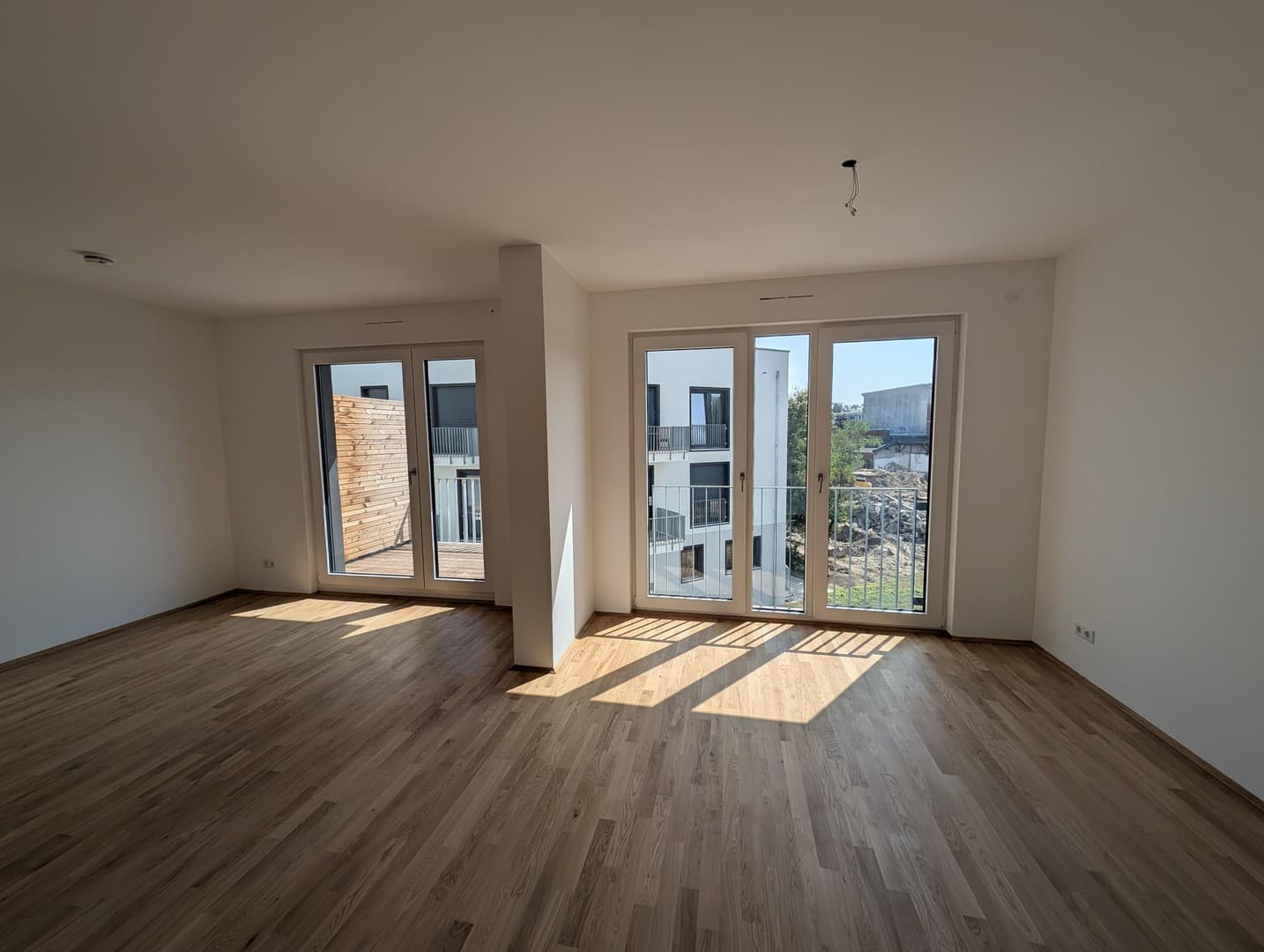 Modernes Wohnen mit Bonus: 1 Mon. mietfrei & Platz für Ihre Traumküche! 2-Zi Neubauwg.