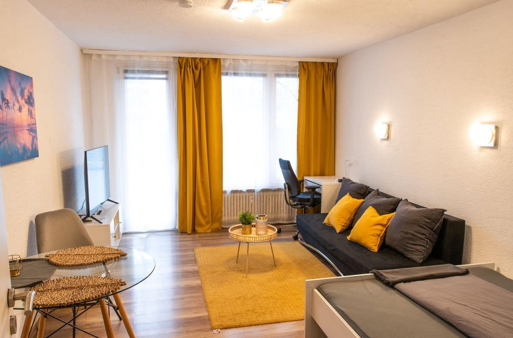 Möblierte 1-Zi Wohnung mit neuer EBK und Balkon in Sindelfingen
