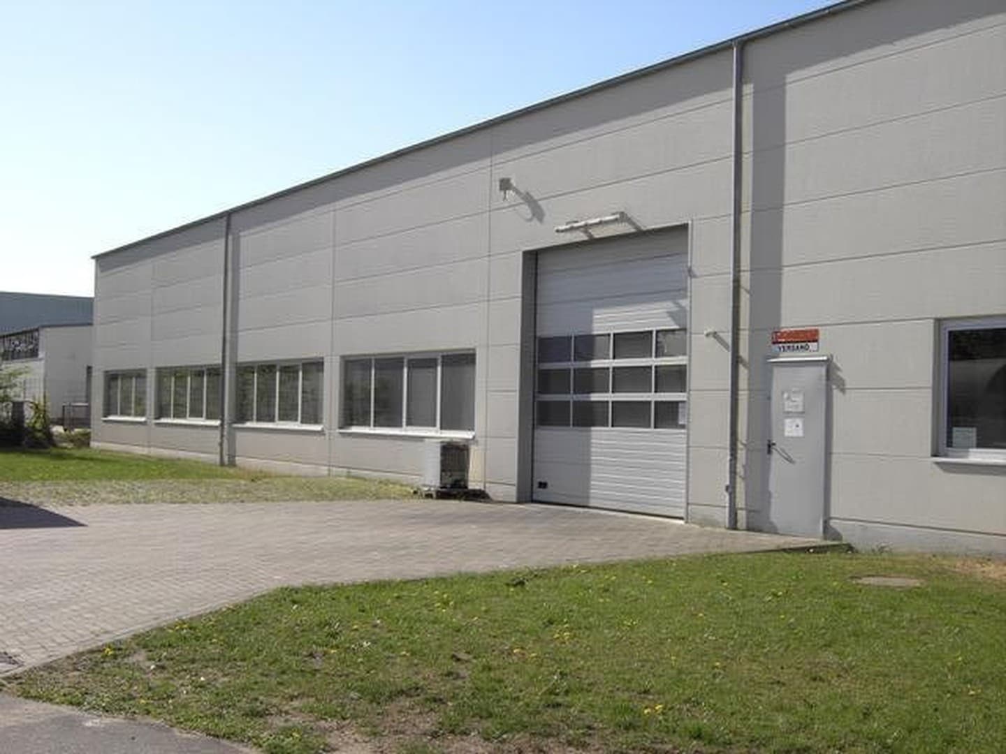 Direkt vom Eigentürmer: Gewerbehalle 660m², 6 €/m² kalt