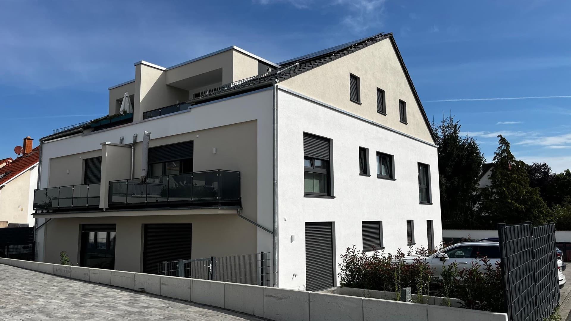 Haus in Haus: Exklusive 4 Zimmer Wohnung über 2 Etagen in Seligenstadt - Erstbezug