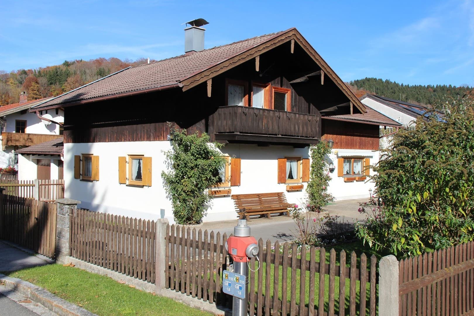 schönes Haus im Oberland