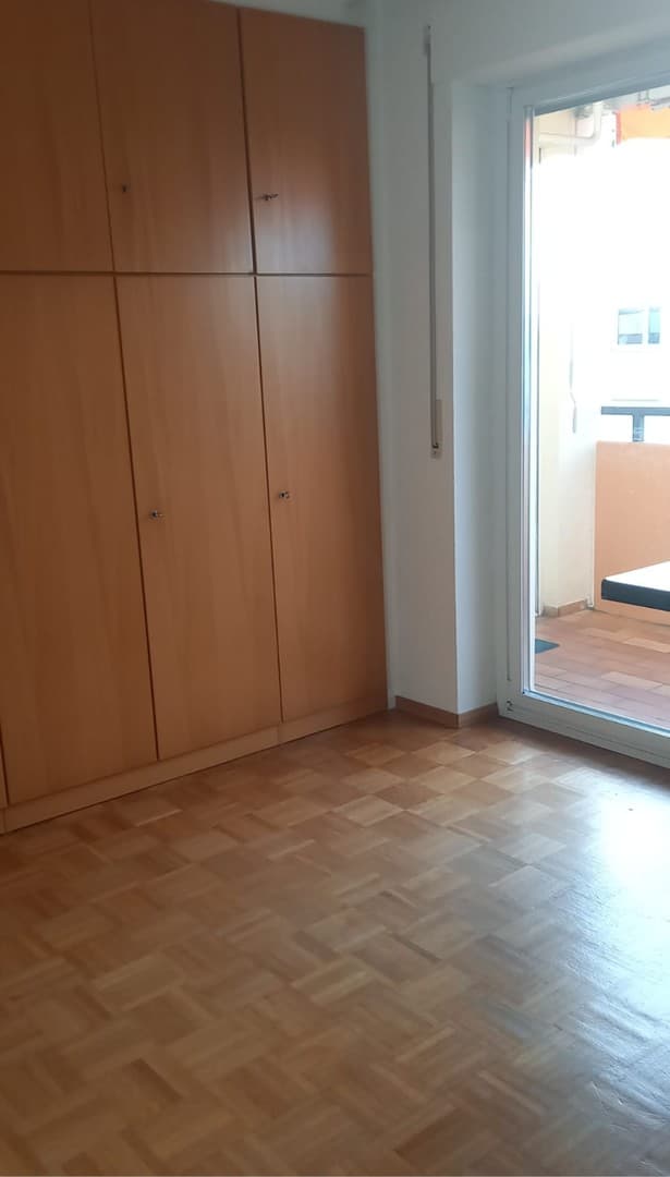 3 Zi-Wohnung: Kurze Wege zu U-Bahn, Einkaufen, Grundschule; 80 qm, schön, ruhig, hell, 2 Balkone