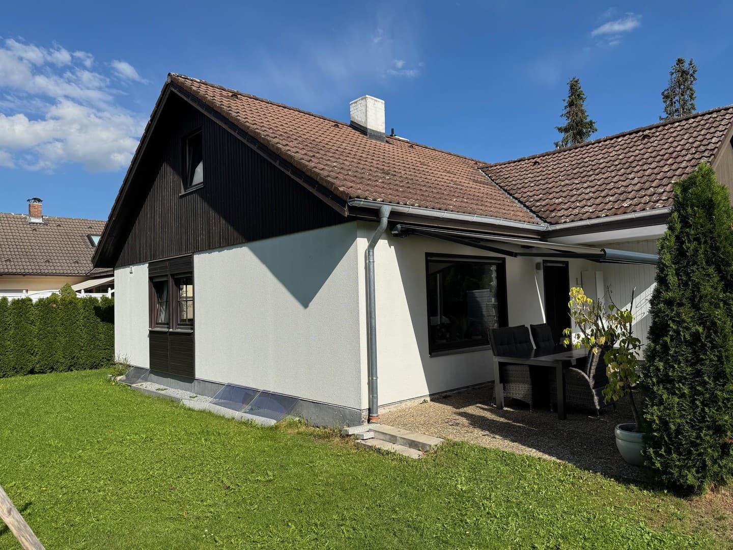 Einfamilienhaus mit großem Grundstück, Ausbaupotenzial & provisionsfrei