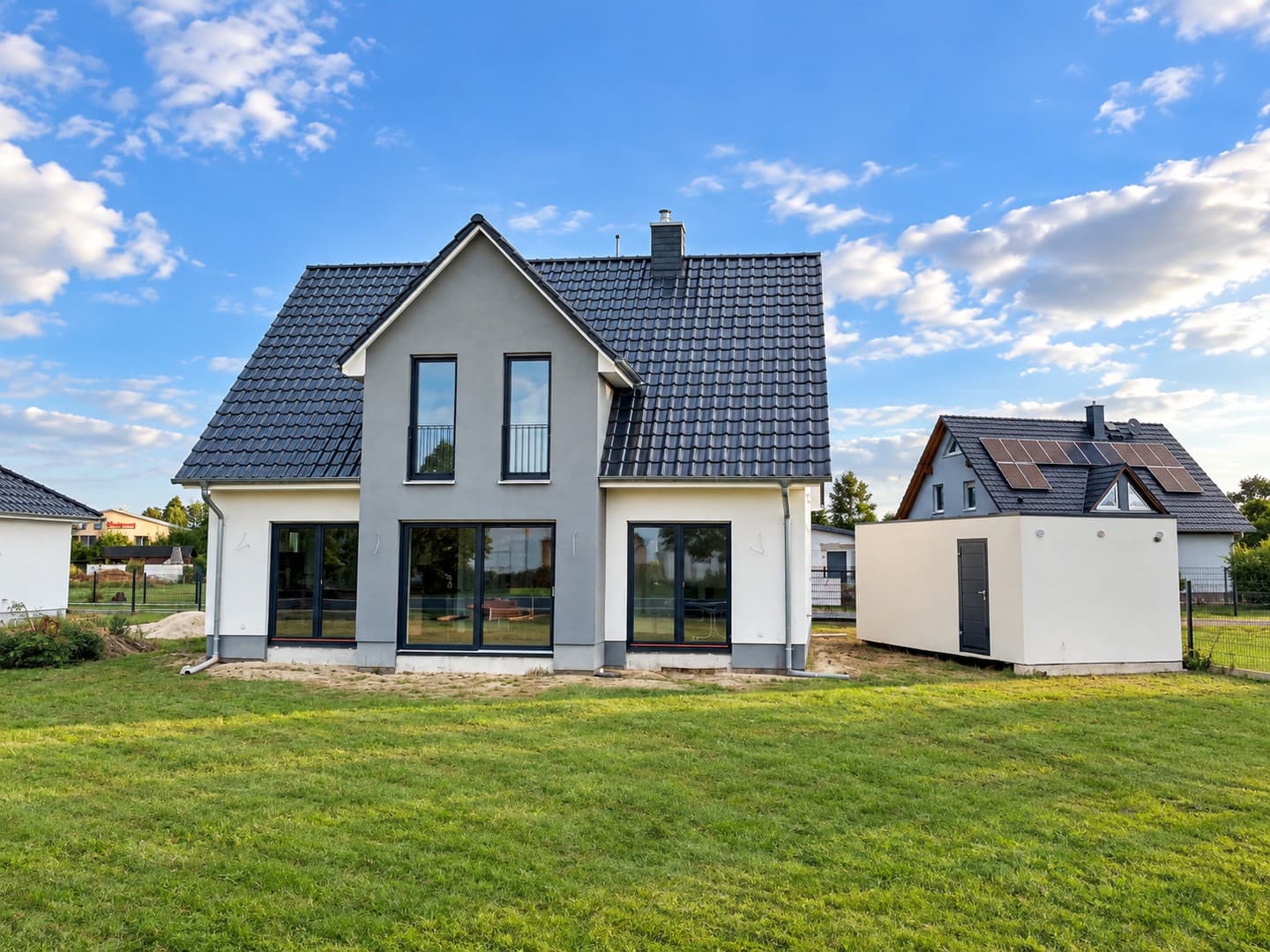 Wohntraum zum neuen Preis: Exklusives Landhaus mit Grundstück & Einbauküche
