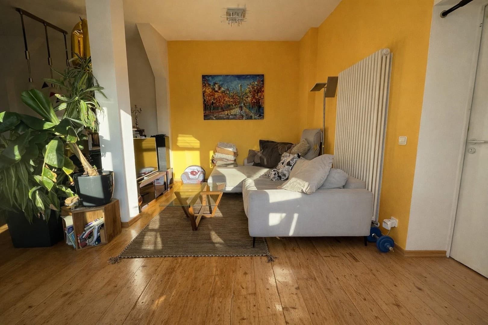 Lichtdurchflutete Dachgeschosswohnung mit Loftcharakter und Dachterrasse in Alt-Tegel