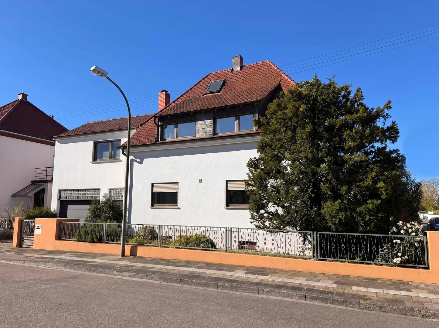 Einfamilienhaus in sehr guter Lage in Oggersheim