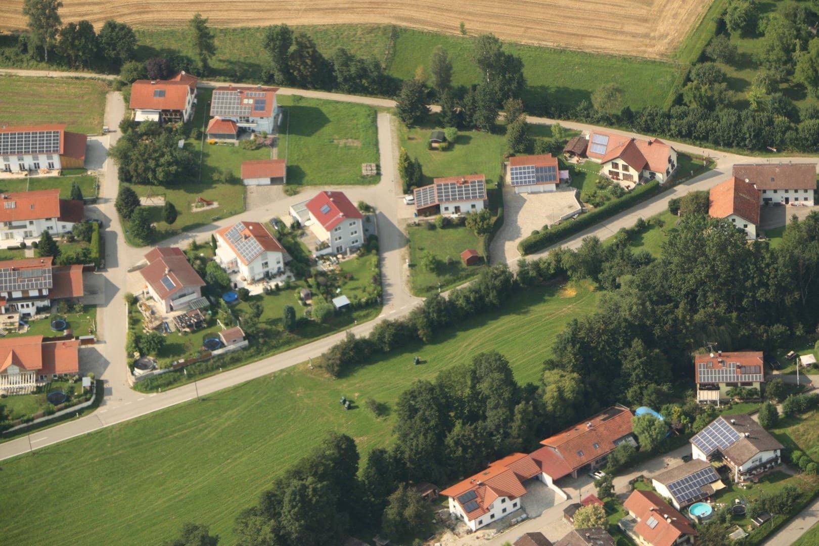 provisionsfreies Baugrundstück in familienfreundlicher Ortsrandlage voll erschlossen ohne Bauzwang