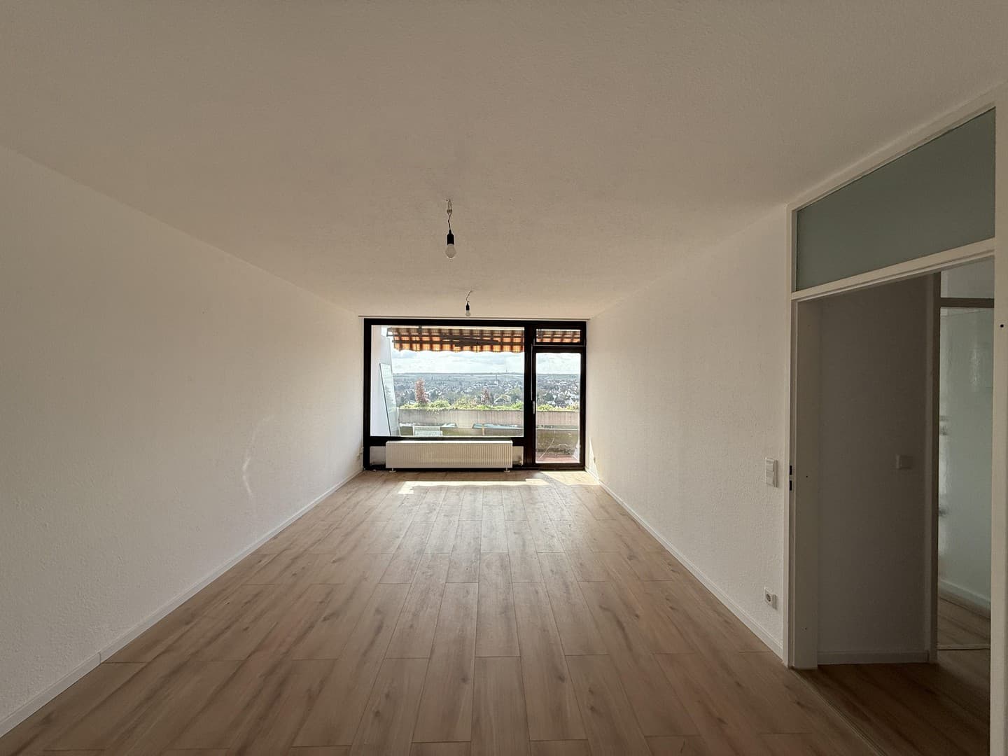 Attraktive 3 Zimmer Wohnung Erstbezug nach Sanierung zu vermieten
