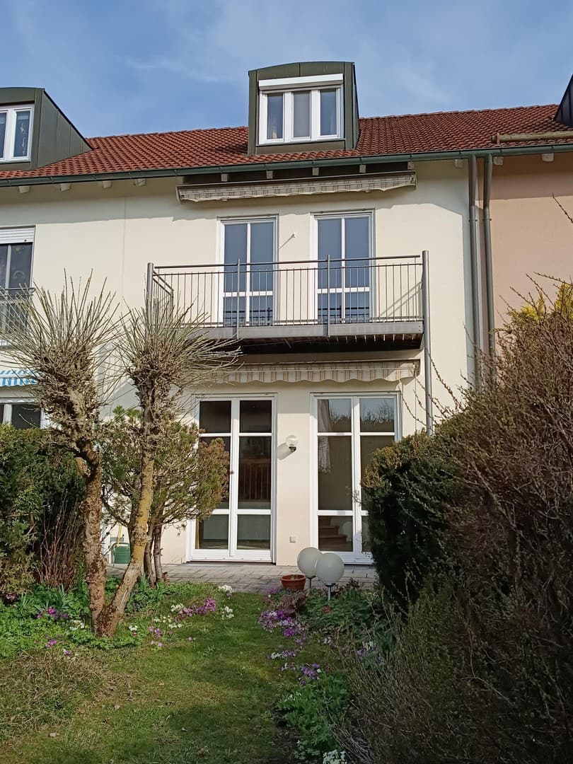Provisionsfrei von privat, sofort frei! Gepflegtes, helles RMH in guter Lage in Hohenkammer