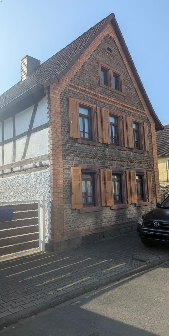 Charmantes Fachwerkhaus im Herzen von Heusenstamm-Rembrücken