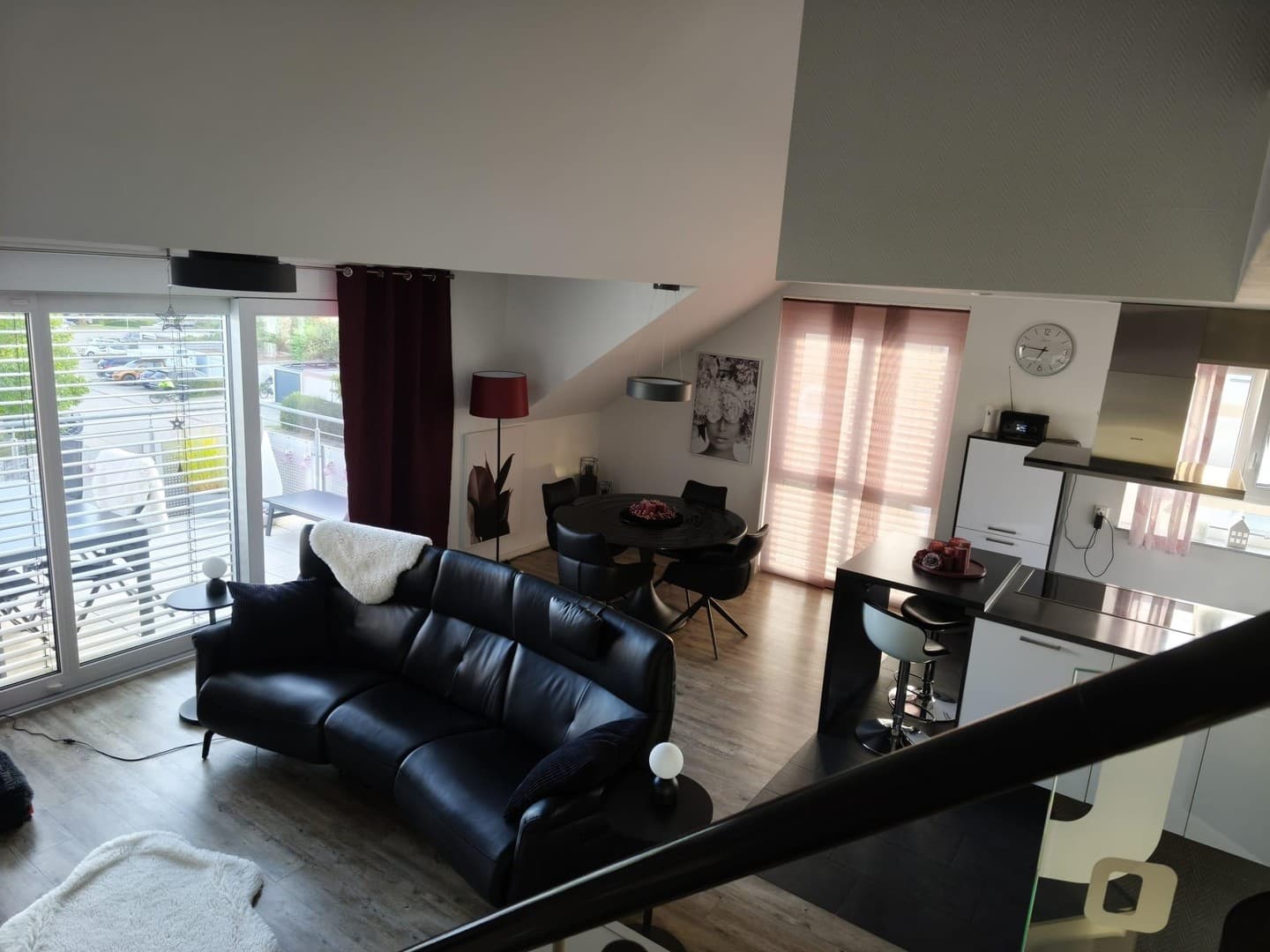 Attraktive 4-Zimmer Maisonette-Wohnung. Preis inkl. TG- und Außenstellplatz.