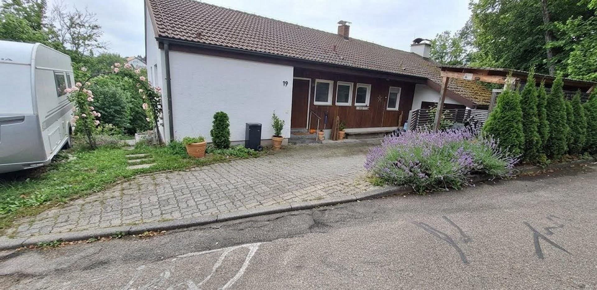 Freihstehendes EFH in Traumlage | 1.200 m² Grundstück | unverbaubarer Blick & viel Potenzial