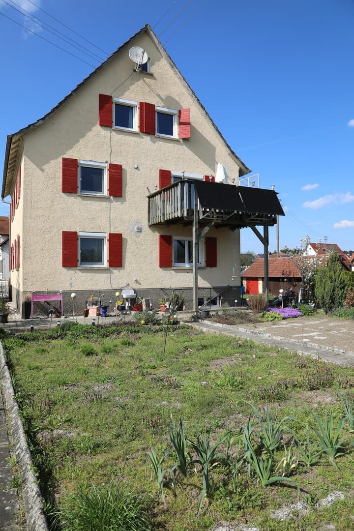 Auf dem Dorf viel Freiheit und viel Platz in Haus und Garten