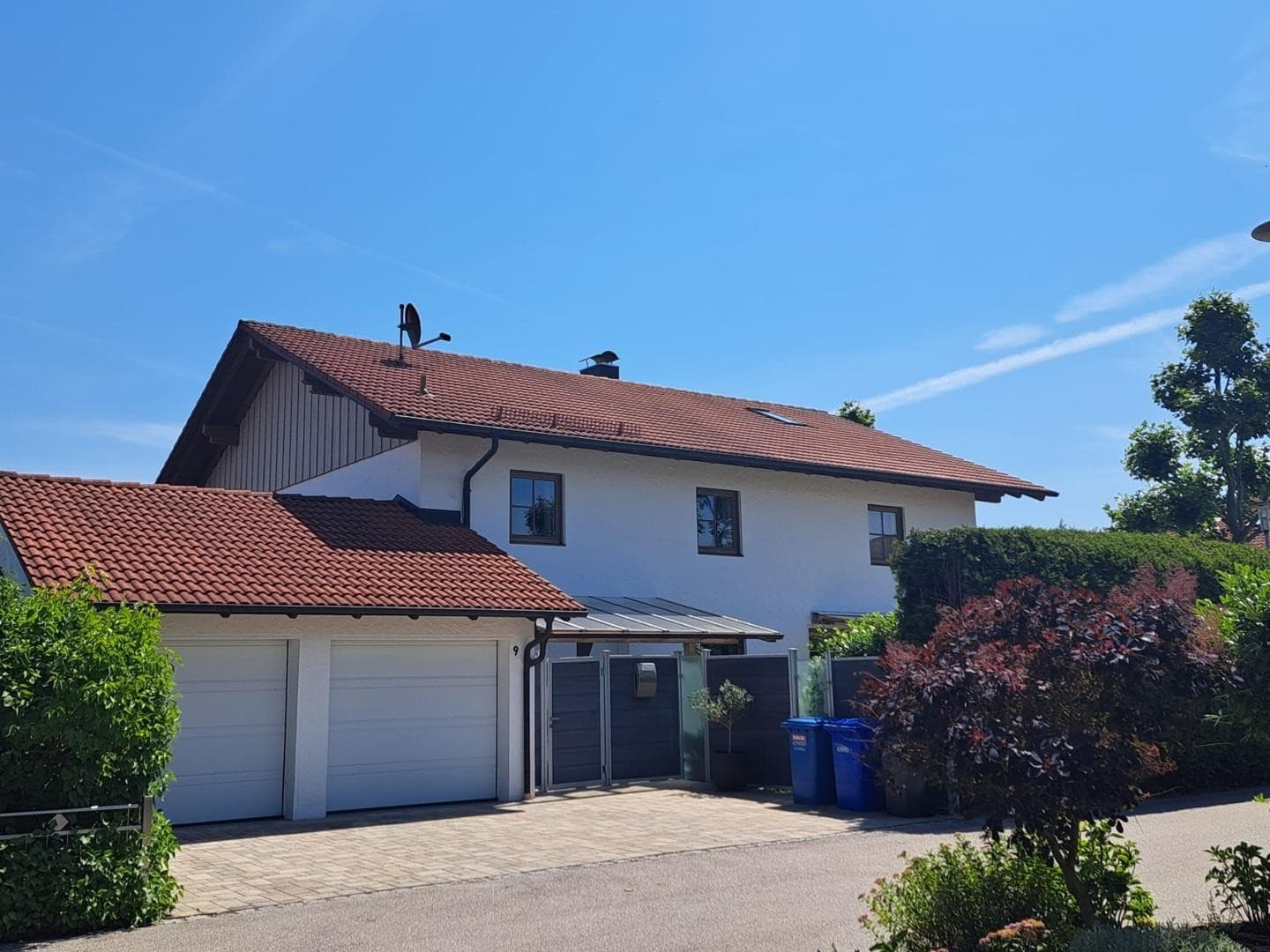 Großzügiges Einfamilienhaus mit viel Privatsphäre, Wintergarten und Sauna - provisionsfrei