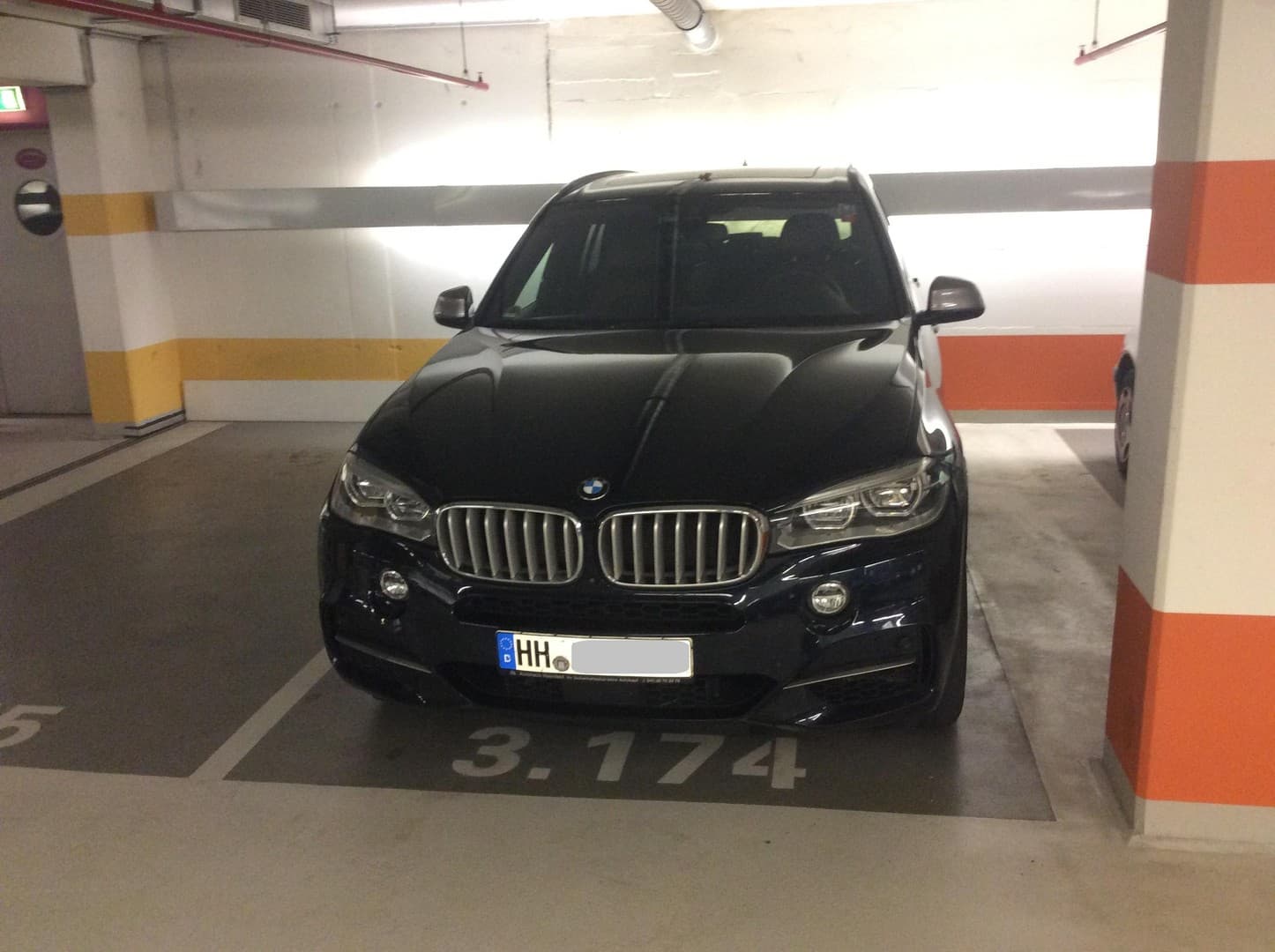 Breiter Tiefgaragenstellplatz Hamburg-Neustadt / St. Pauli – trocken & frostfrei
